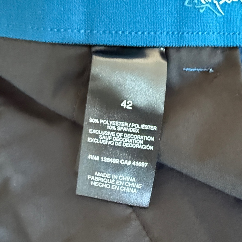 Greg Norman Men's ML75 Microlux 10" Golf Shorts - Picture 5 of 7